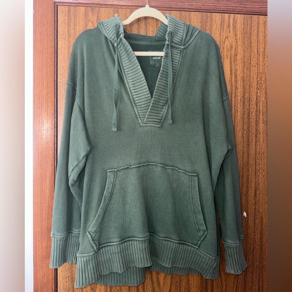 Women’s Aerie v-neck sweatshirt